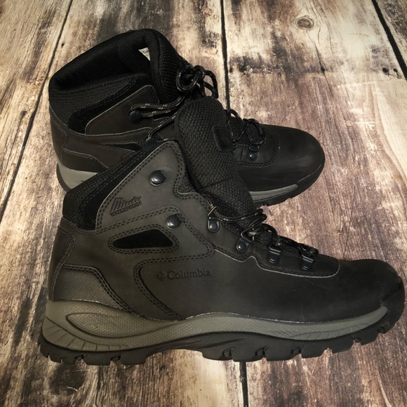 columbia yoncalla boots